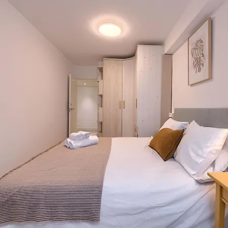 Bilbo Rock I By Next Stop 毕尔巴鄂