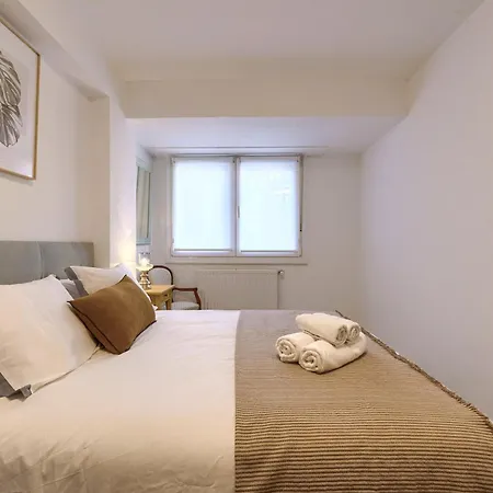 Bilbo Rock I By Next Stop 毕尔巴鄂